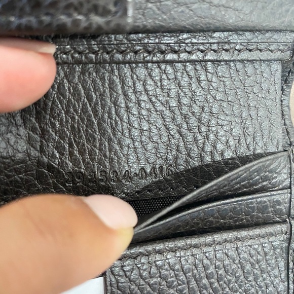 ***SOLD*** Men’s Gucci GG supreme wallet - Picture 2 of 8